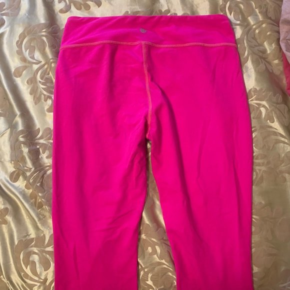 Lululemon - Picture 8 of 16